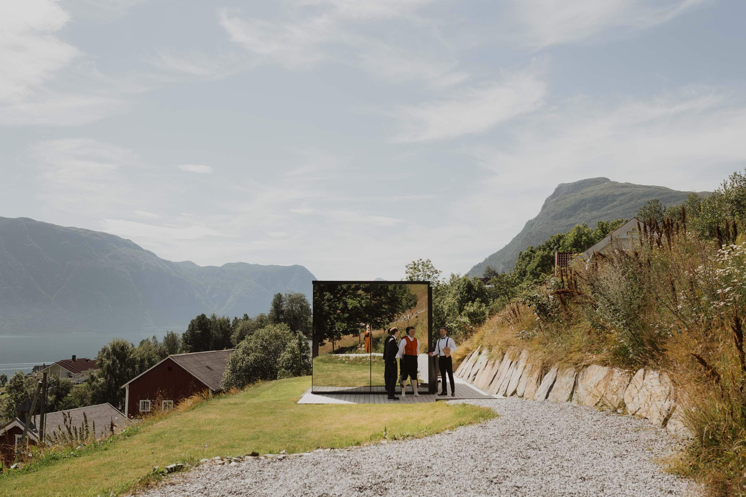 landskapsbilde av en glasshytte